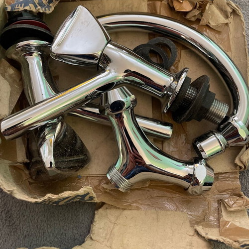 Grohe sink faucet bridge, like new