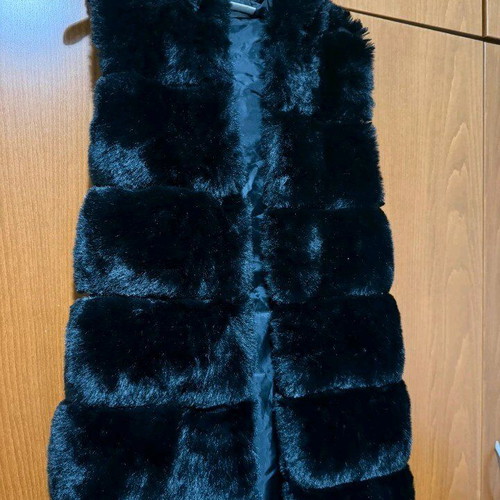 Fur vest like new, synthetic fur, black, small medium