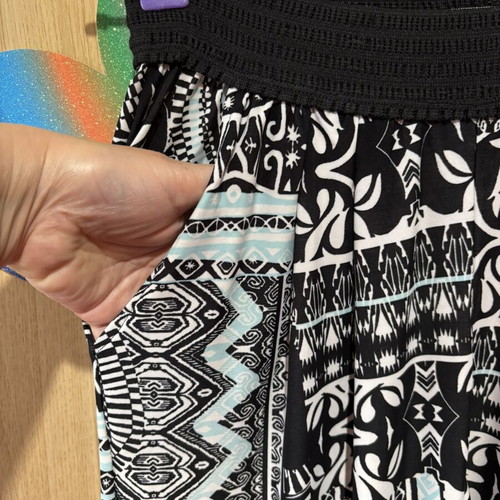 Salvari pants multicolor size M-L like new with pockets