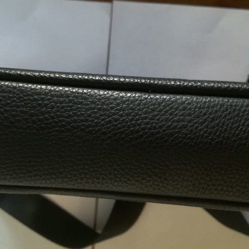 Men's shoulder bag like new, black leather
