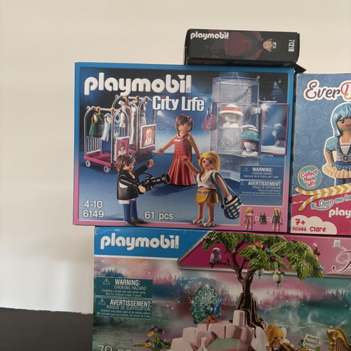Playmobil sealed toy sets 6149, 70865, 70386 with gift