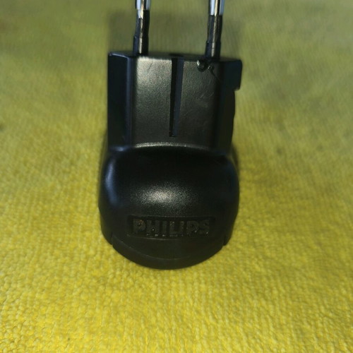Phillips shaver base like new