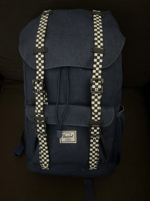 Herschel Supply Co. Little America backpack 21L, dark blue with checkered straps