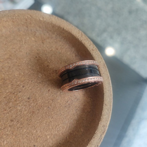 Ring made of steel with 750 gold plating, pink gold
