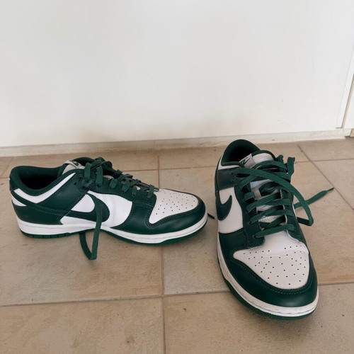 Nike Dunk green sneakers like new