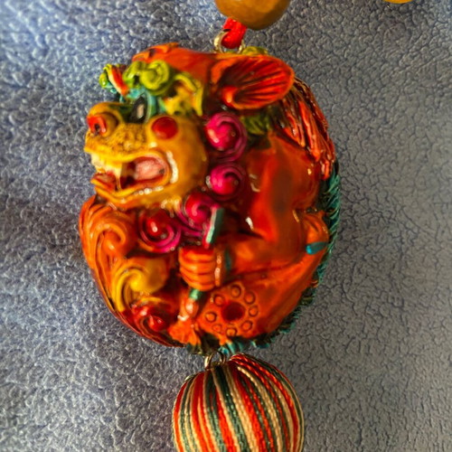 Taiwanese resin wall hangings set of three, new