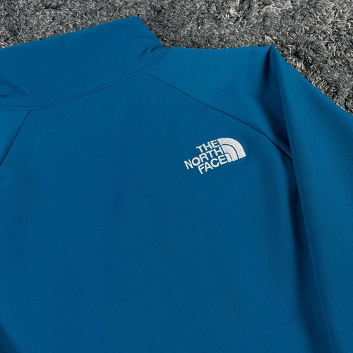 The North Face Apex Bionic Softshell women's jacket like new, size S, blue