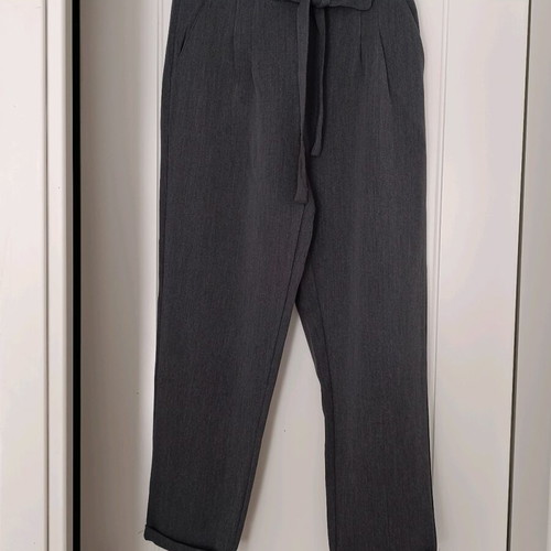 N&P Dark Gray Paperbag High-Waist Pants M like new with Tie-Waist Belt