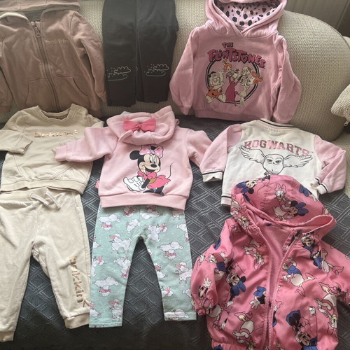 Baby clothing lot size 80/12m like new, padded jackets and sweatshirts