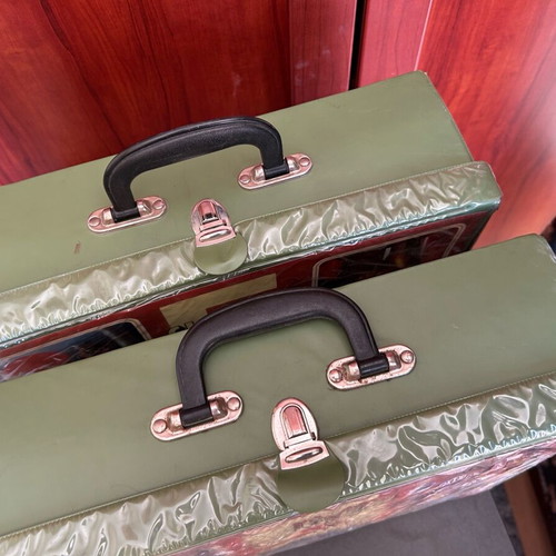 Toy bags used, very old, with cases, Super 5 Agents