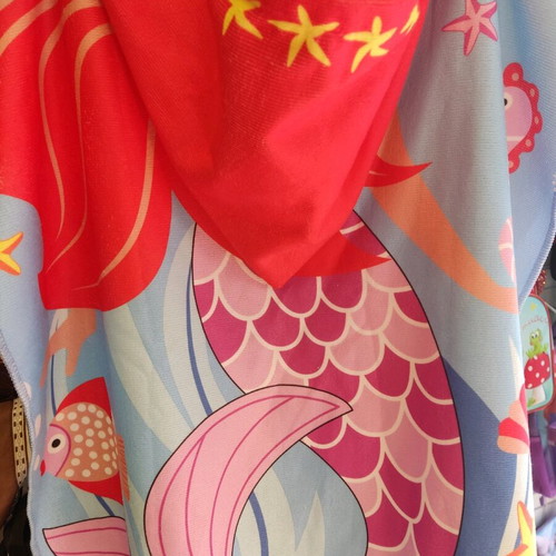 Children's poncho bathrobe new with mermaid design