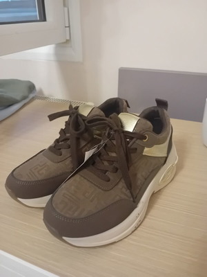 Women's athletic shoes, beige and brown, size 39