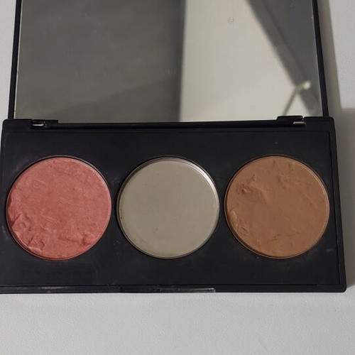 Dust and Cream blush and bronzing palette with mirror
