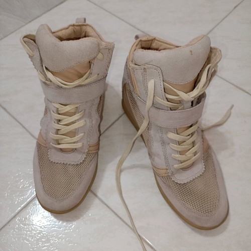 Casual sneakers Bershka No39 used, beige, athletic shoes