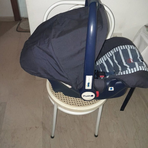 Port bebe used, functional, needs washing