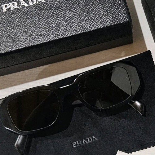 Prada γυαλιά ηλίου μαύρα σαν καινούργια, αυθεντικά