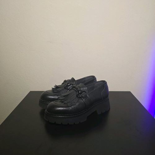 Lilimill women's leather moccasins black like new