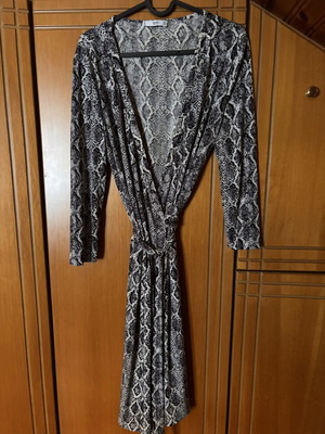 Long tied dress