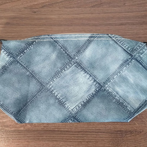 Set of 6 Pouches in Various Designs, Like New