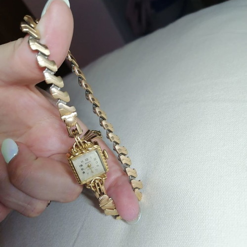 EFZO 17 Rubis Gold Vintage Women's Watch with Elastic Bracelet used