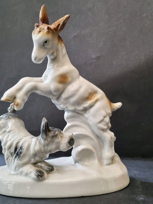 Πορσελάνινο μπιμπελό βιντάτζ σε άριστη κατάσταση