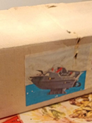 Victory electric boat vintage, used with original box