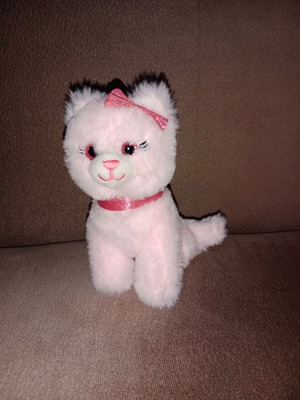 Pink plush cat toy, about 18 cm