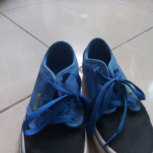 Vans shoes for boys like new, size 33, blue casual