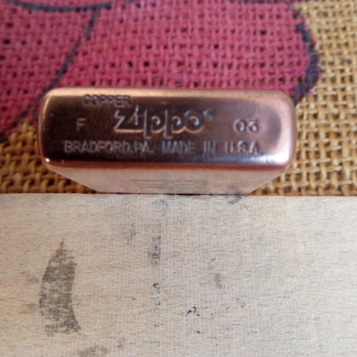 Zippo Solid Copper Marlboro vintage lighter