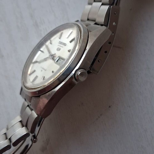 Seiko automatic wristwatch with original domed crystal, grey silver