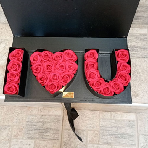 Set of hearts with roses and teddy bear like new