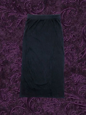 Bershka ribbed midi skirt with slit, like new, size XS-S