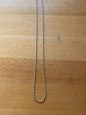 Silver necklace new with unique chain