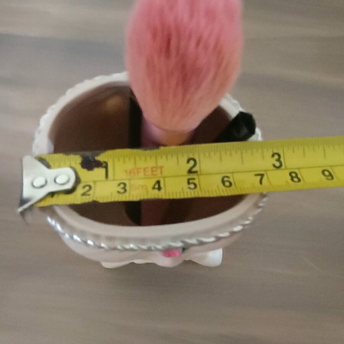 Decorative holder like new, multifunctional pen and makeup brush holder