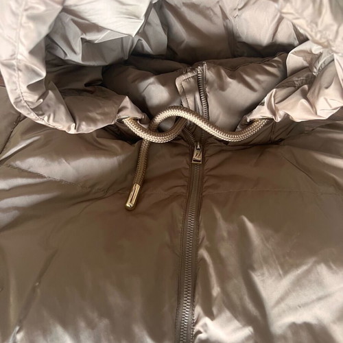 Zara jacket size S like new, beige with hood and zipper