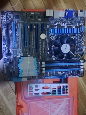 Asus P8Z77-V LE PLUS motherboard with cooling fan and 8GB DDR3 RAM