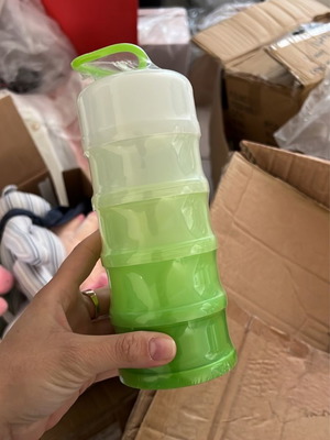 Milk Powder Storage Container and Snack Box new, 5 green compartments