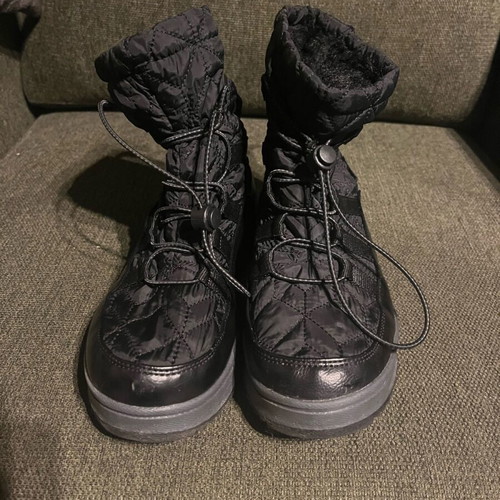 Waterproof boots like new with warm lining, size 38, black