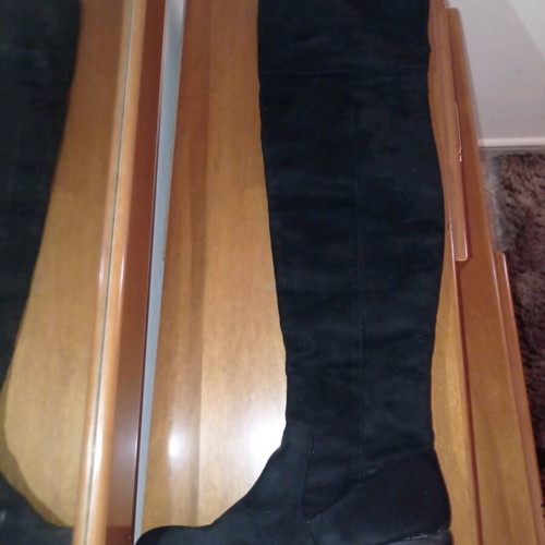 Over-the-knee boots like new, black, size 40
