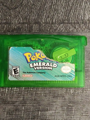 Pokémon Emerald Game Boy Advance original USA version