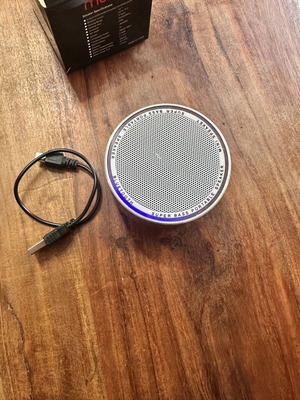 Ηχείο Bluetooth καινούργιο με καλώδιο στο κουτί του