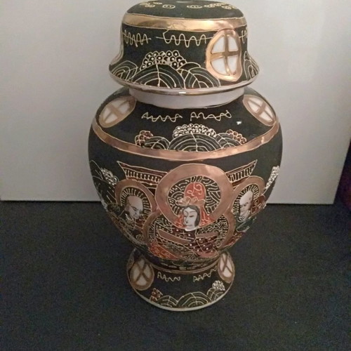 Satsuma vase set of 2 and candle holder used