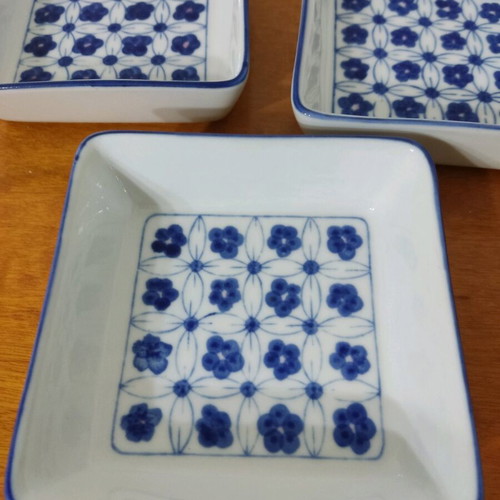 Ceramic square bowls like new, set of 3 pieces