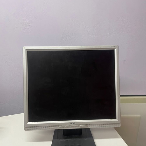 Computer monitors used, 2 Acer AL1717 and 1 NEC AccuSync LCD 72VM