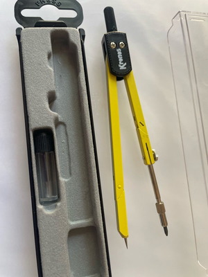 School compass new with replacement lead tip