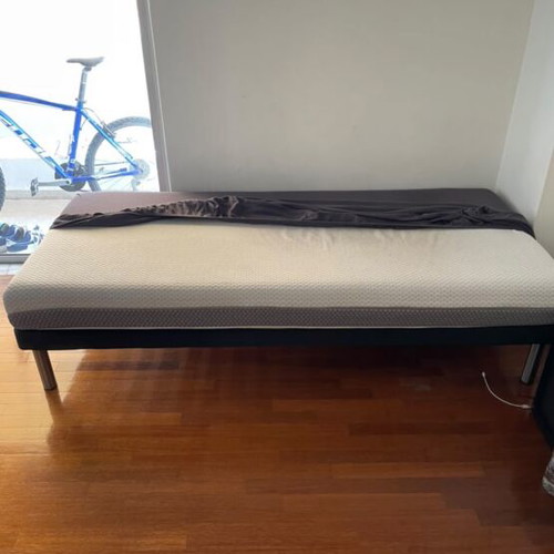 Memory foam mattress with 10-year warranty, 80x2m bed frame with chrome legs