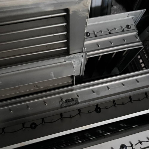Aluminum vent grilles used, pack of 25 pieces with and without filter