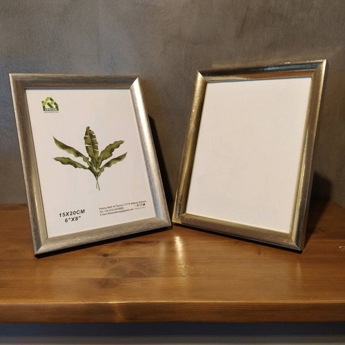 Silver photo frames 15x20 cm like new, set of 2, plastic