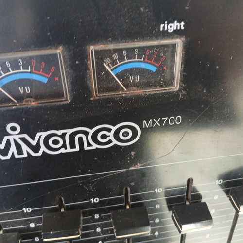 Vivanco MX700 mixer used with 6 inputs