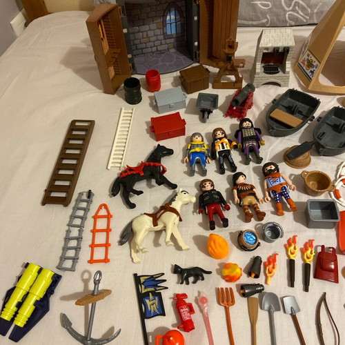 Playmobil weapons used with figures and accessories